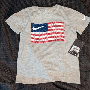 Kids Gray Nike USA American Flag t-shirt.